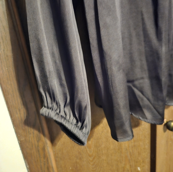 Tie-neck Blouse - Picture 3 of 3